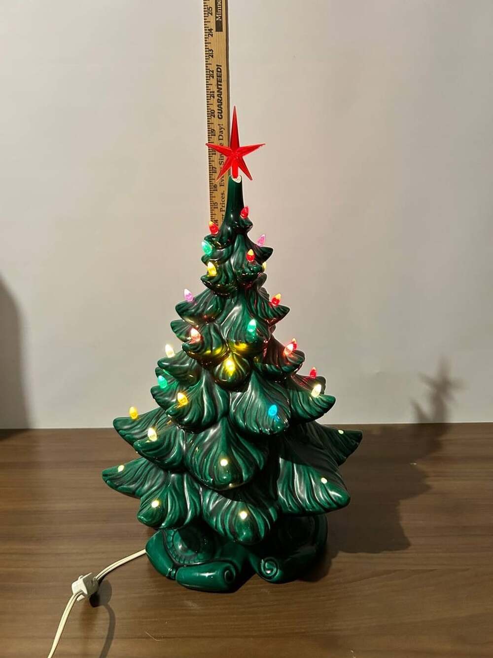 Vintage 1975 Ceramic Christmas Tree Green Lighted Red Star Scroll Base Working